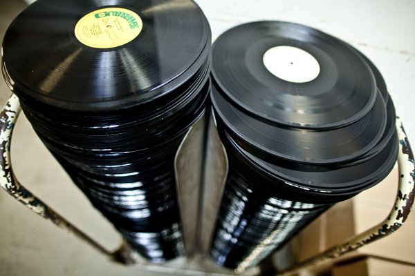 Het maakproces van vinyl in 30 foto's!